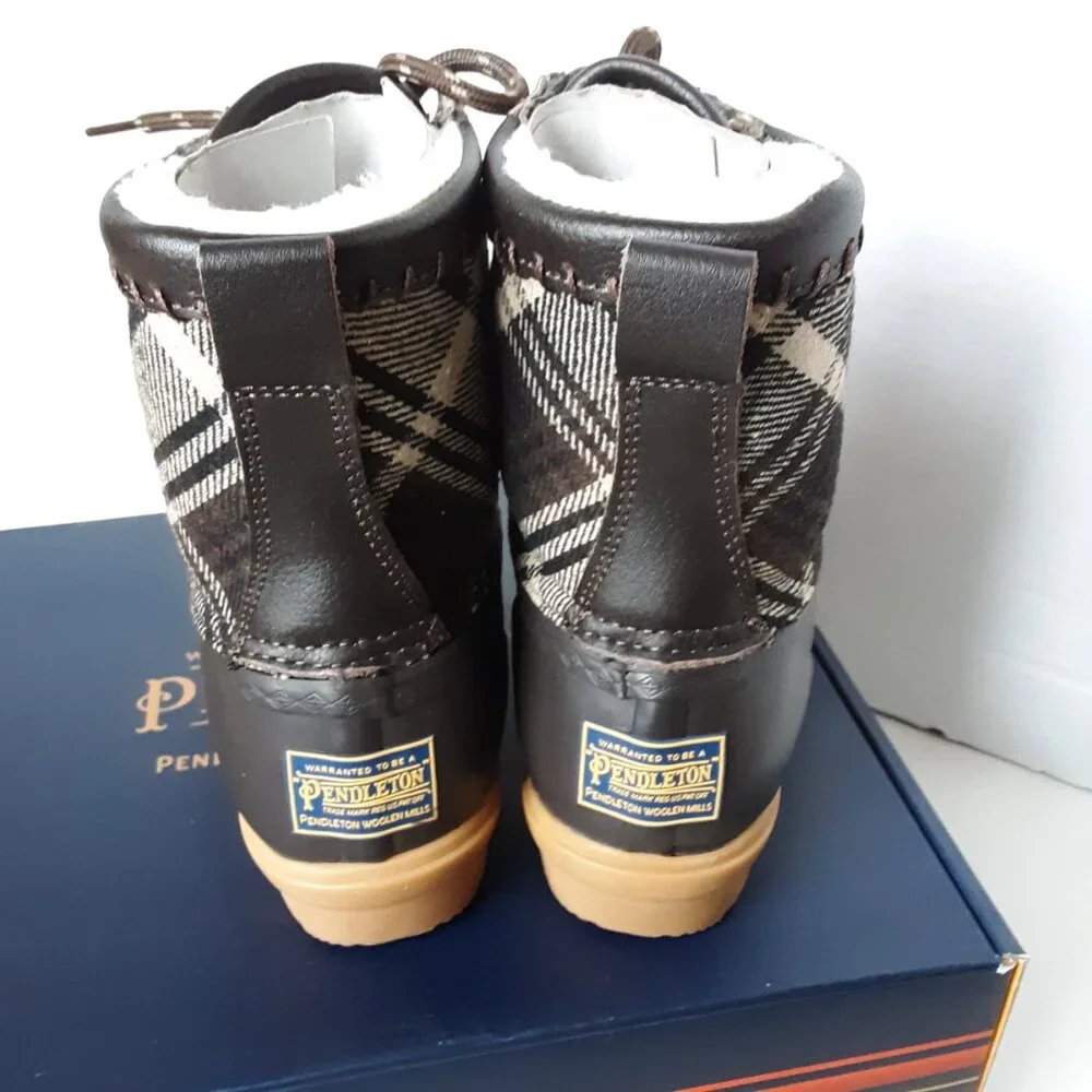 Pendleton Women's Winter Duck Boot size 6M Plaid Shoes